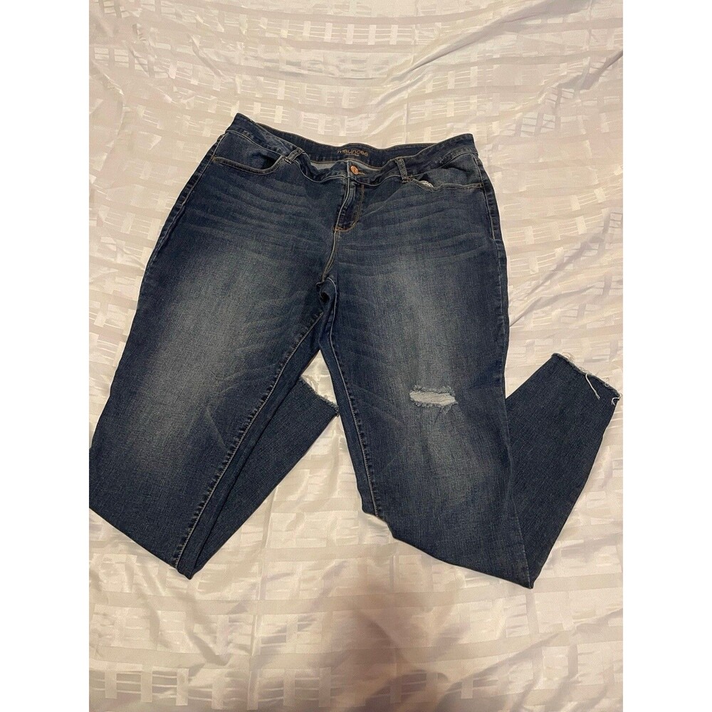 Maurice’s Mid Rise XXL Long Skinny Jeans Style # 117713 Medium Wash Blue Denim